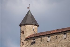 Нарвский замок, боковой ракурс со стороны форта